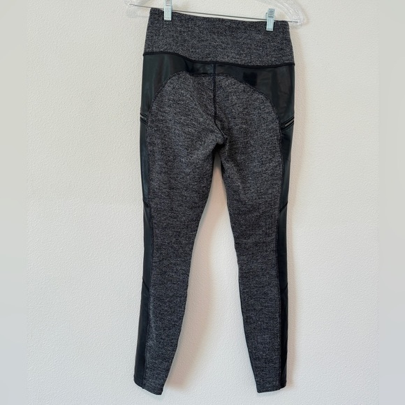 Athleta Herringbone Luxe Metro Drifter Black Herringbone Leggings Size Small - Picture 8 of 15